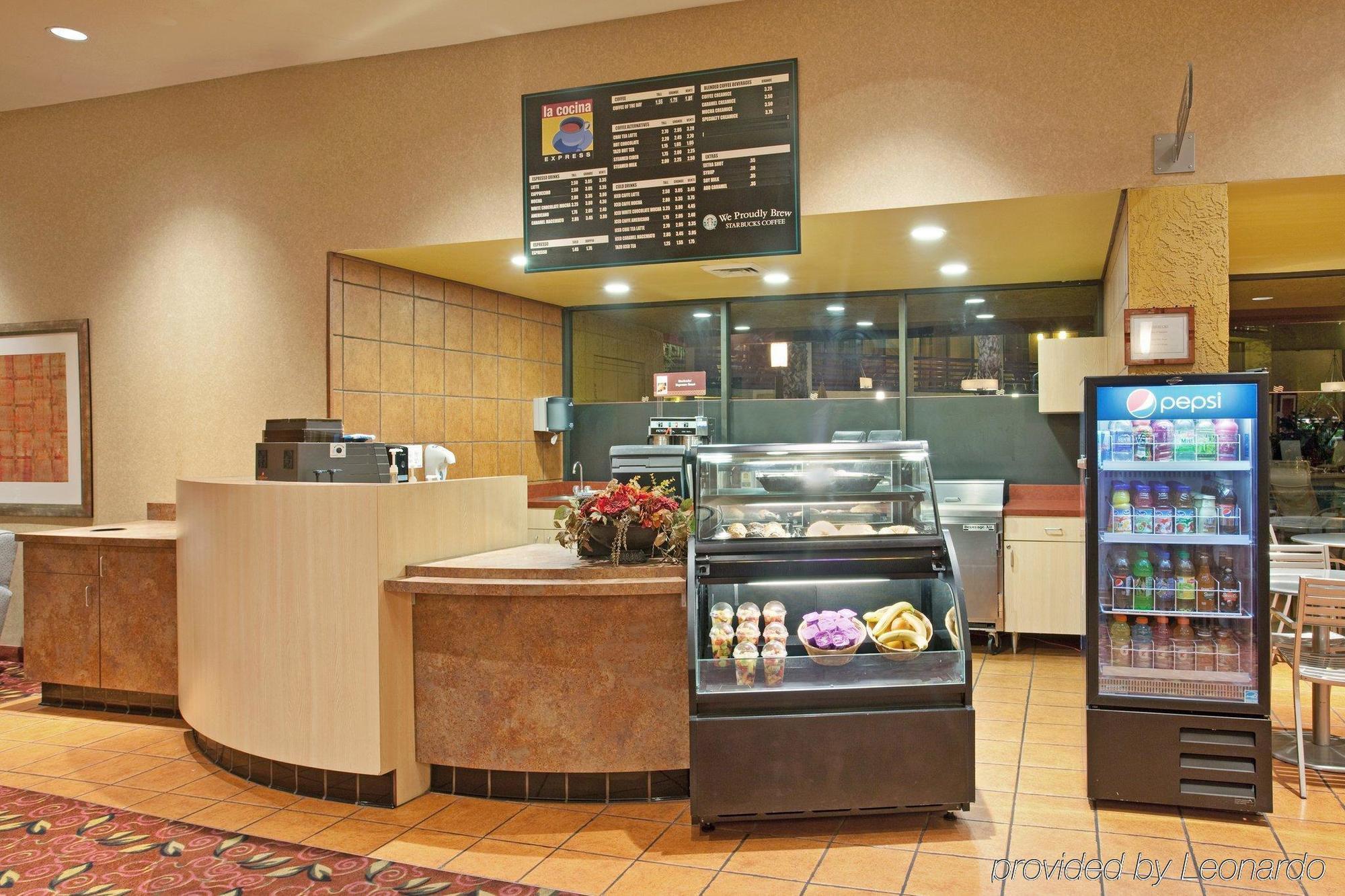 Four Points By Sheraton Phoenix North Hotel Restaurant photo